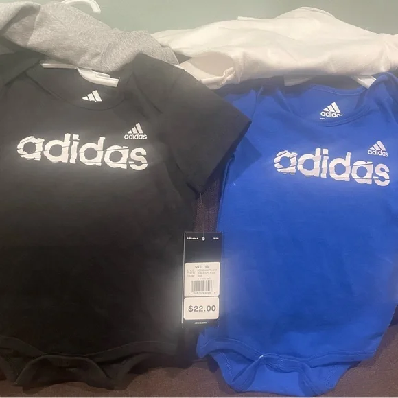 Infant Adidas Onesie 4 pack 9months - Picture 8 of 11